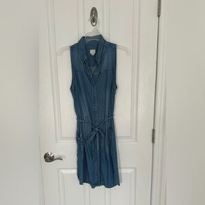 Sleeveless Denim Button-Up Top